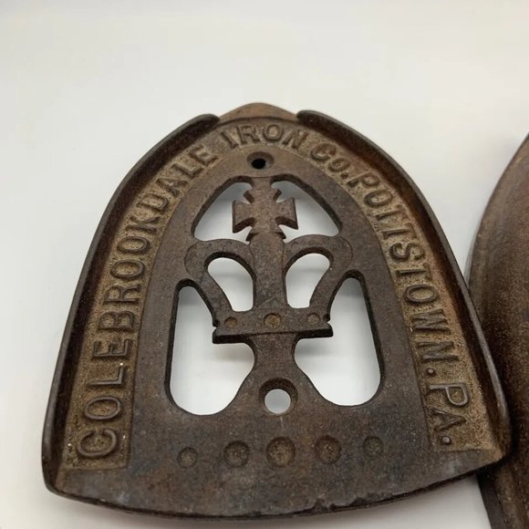 Antique Colebrookdale Iron Co. Pottstown PA Old Fashioned Iron and Base - Picture 8 of 11